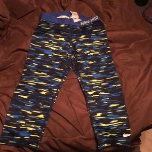 Nike capris dri-fit pants